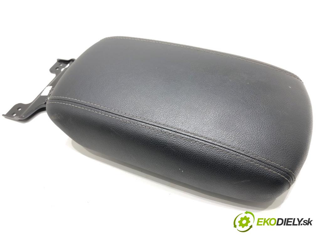 KIA SPORTAGE IV SUV 2017 130 kW 1.6 TGDI AWD 1591 Lakťová opierka  (Lakťová opierka)