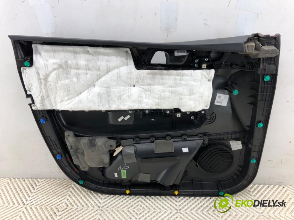 KIA SPORTAGE IV SUV 2017 130 kW 1.6 TGDI AWD 1591 čalúnenie Dvere pravy predný 82361-F1000