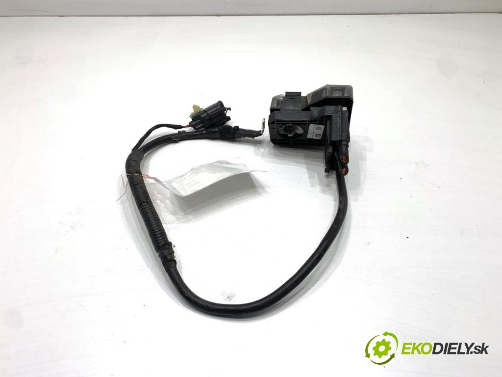 KIA SPORTAGE IV SUV 2017 130 kW 1.6 TGDI AWD 1591 svorka plus