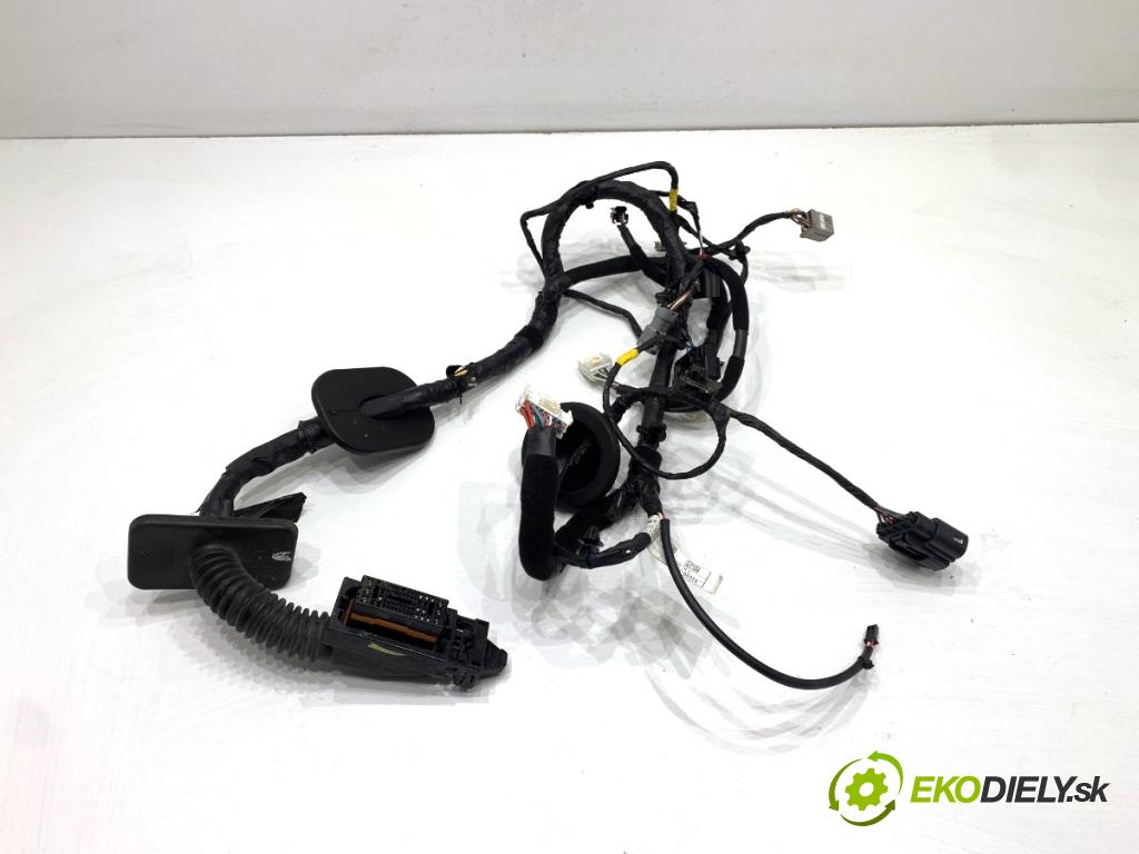 KIA SPORTAGE IV SUV 2017 130 kW 1.6 TGDI AWD 1591 Káblovačka Dvere predný ľavy 91600-F1140