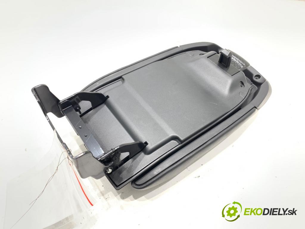 NISSAN PULSAR liftback 2017 81 kW 1.5 dCi 1461 Lakťová opierka  (Lakťová opierka)