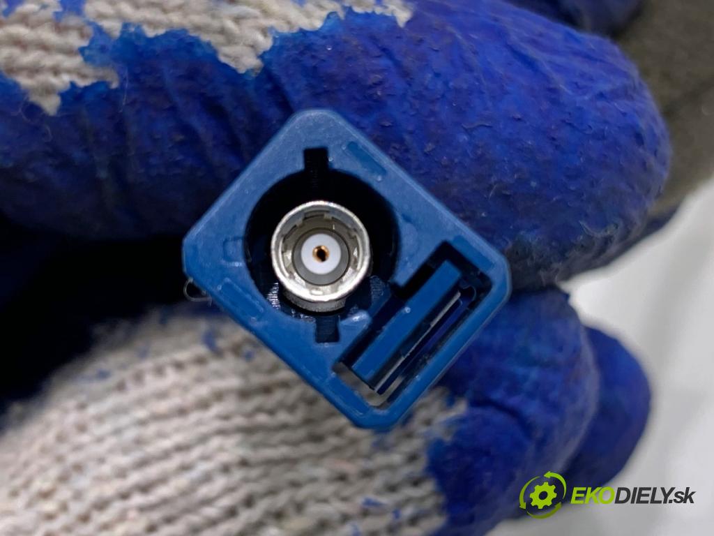 NISSAN PULSAR liftback 2017 81 kW 1.5 dCi 1461 ANTENA GPS 25975-3ZL0C