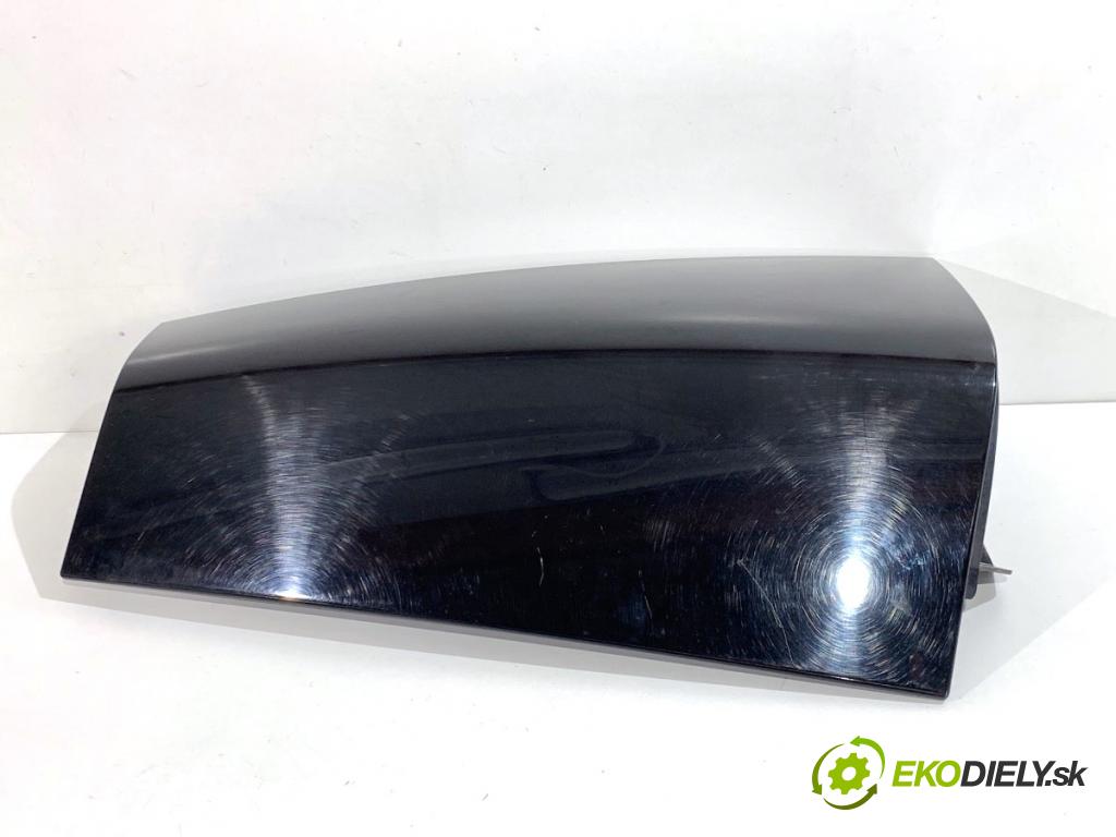 SKODA YETI SUV 2013 90 kW 1.4 TSI 1390 Násada Clona Lišta stĺpika ľavy zad 5L6853215A