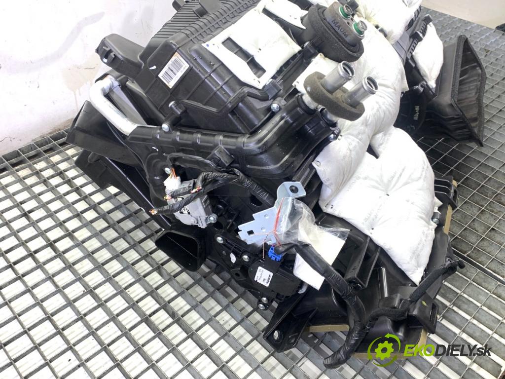 KIA SPORTAGE IV SUV 2017 130 kW 1.6 TGDI AWD 1591 topné těleso radiátor topení KOMBAJN