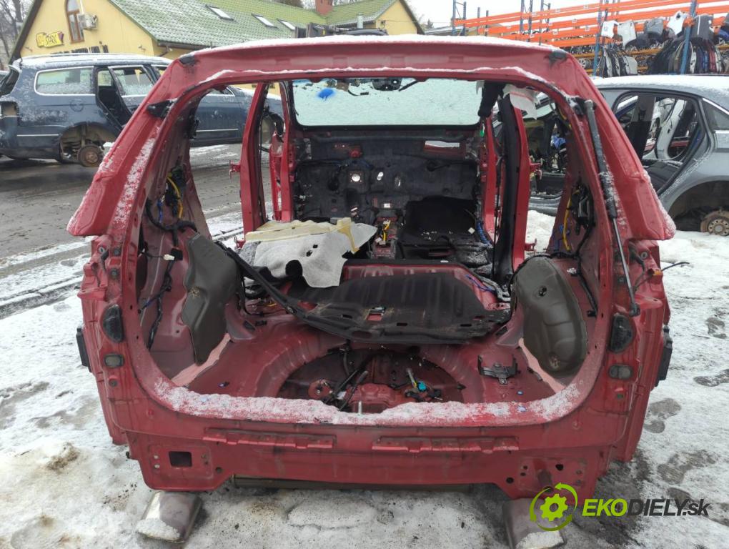 KIA SPORTAGE IV SUV 2017 130 kW 1.6 TGDI AWD 1591 KAROSERIA ČTVRŤÁK blatník práh střecha PODŁUŻNICA