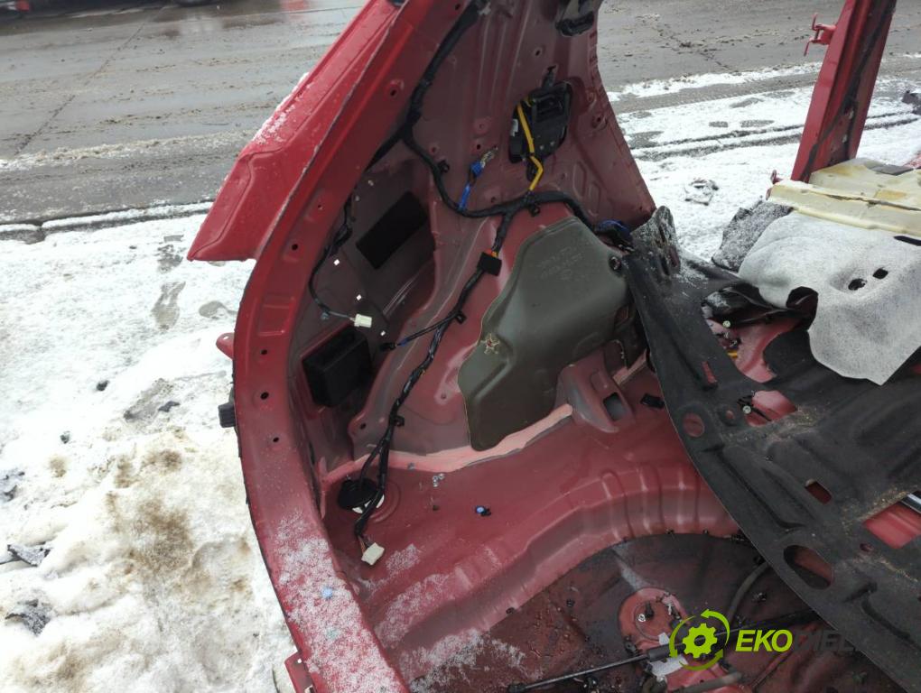 KIA SPORTAGE IV SUV 2017 130 kW 1.6 TGDI AWD 1591 KAROSERIA ČTVRŤÁK blatník práh střecha PODŁUŻNICA