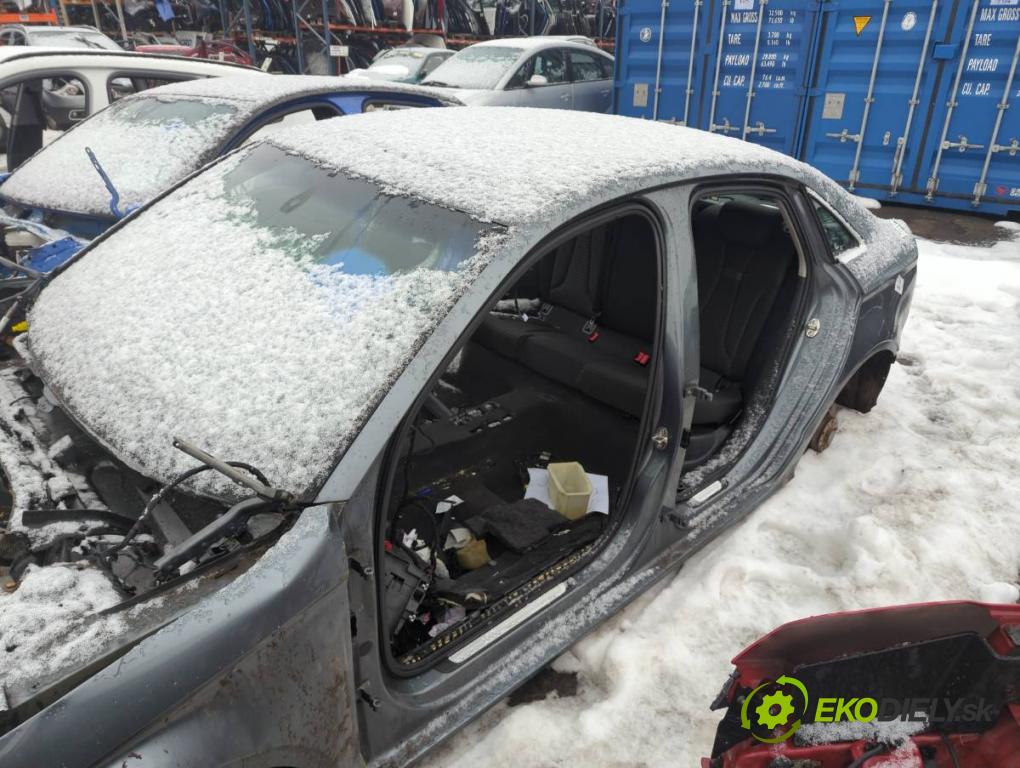 AUDI A3 8V liftback 2014 81 kW 1.6 TDI 1598 karoséria ČTVRŤÁK: Blatník prah strecha PODŁUŻNICA