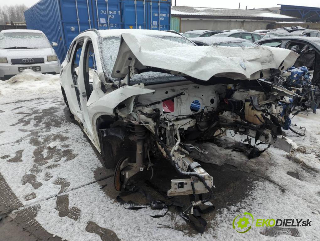 BMW F48 SUV 2018 103 kW sDrive 18 i 1499 karoséria ČTVRŤÁK: Blatník prah strecha PODŁUŻNICA 