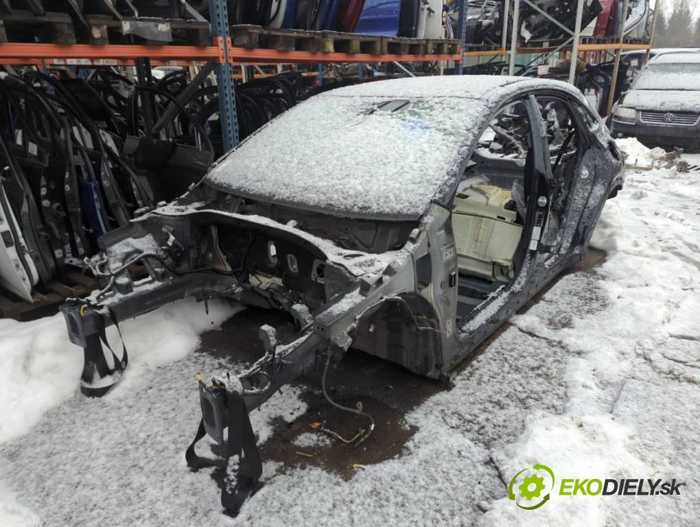 KIA CEED SUV 2021 118 kW 1.5 T-GDI 1482 KAROSERIA ČTVRŤÁK blatník práh střecha PODŁUŻNICA 