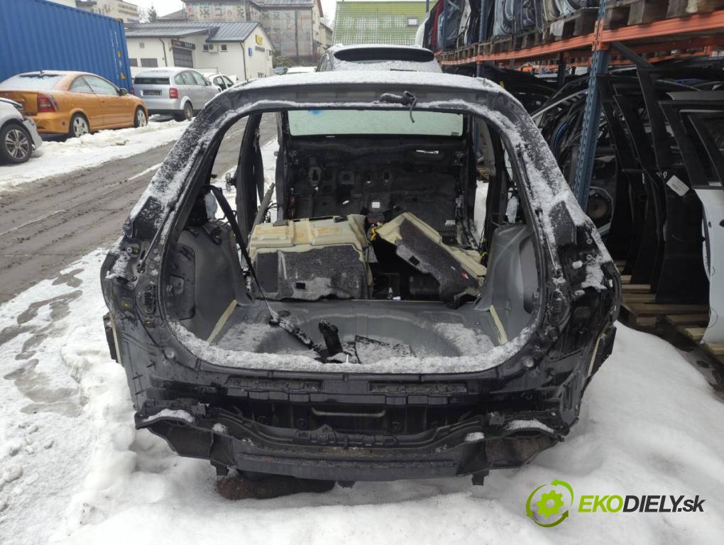 KIA CEED SUV 2021 118 kW 1.5 T-GDI 1482 KAROSERIA ČTVRŤÁK blatník práh střecha PODŁUŻNICA