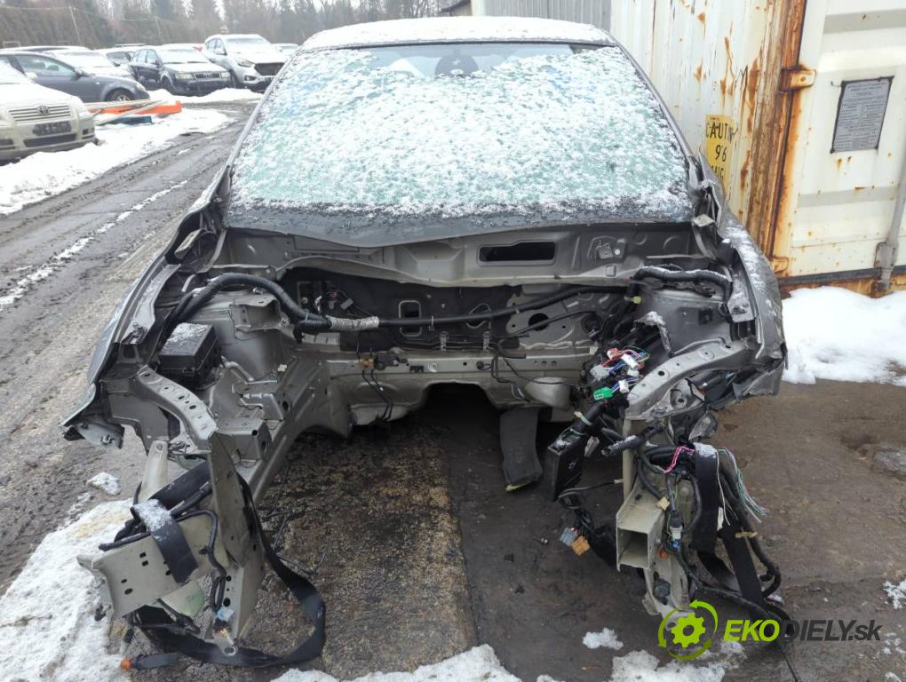 NISSAN PULSAR liftback 2017 81 kW 1.5 dCi 1461 KAROSERIA ČTVRŤÁK blatník práh střecha PODŁUŻNICA