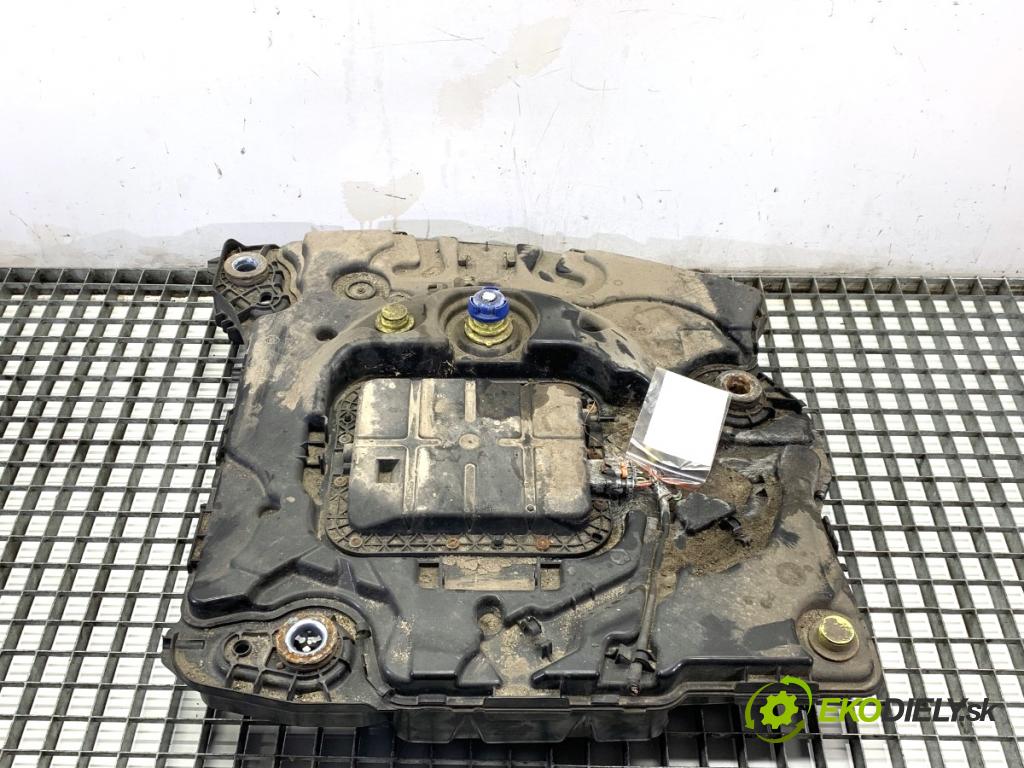 PEUGEOT 208 I liftback 2016 55 kW 1.6 HDi / BlueHDi 75 1560 nádržka SCR 9812914780