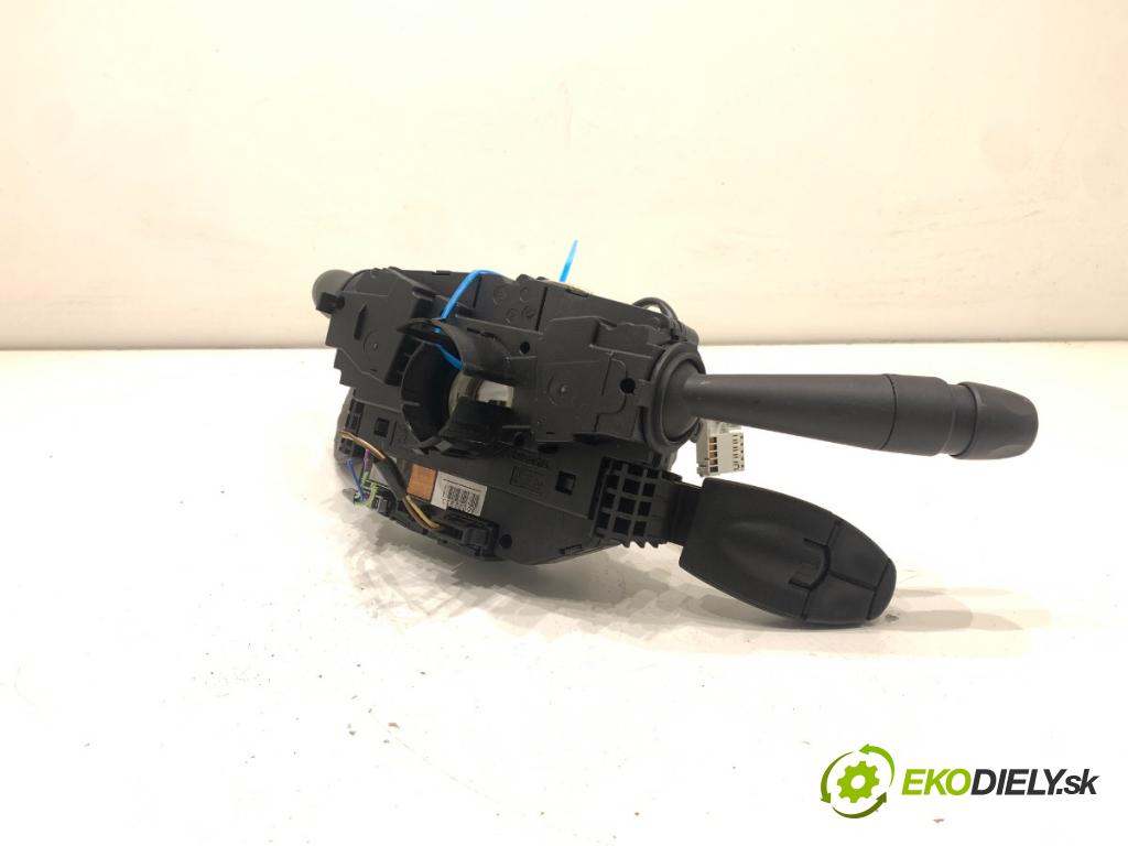 PEUGEOT 208 I liftback 2016 55 kW 1.6 HDi / BlueHDi 75 1560 Prepínač kombinovaný 98154492ZD (Prepínacie páčky pod volantom)