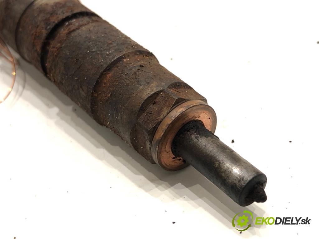 PEUGEOT 208 I liftback 2016 55 kW 1.6 HDi / BlueHDi 75 1560 vstrekovač 0445110566 (Vstrekovač paliva)