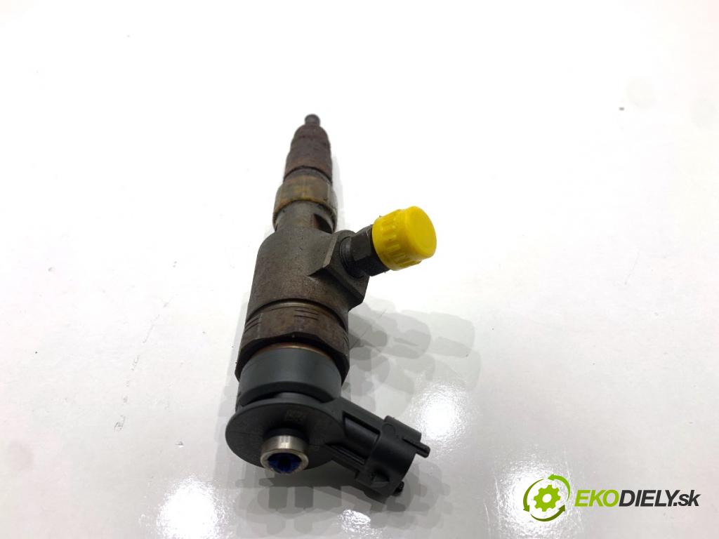 PEUGEOT 208 I liftback 2016 55 kW 1.6 HDi / BlueHDi 75 1560 vstrekovač 0445110566 (Vstrekovač paliva)