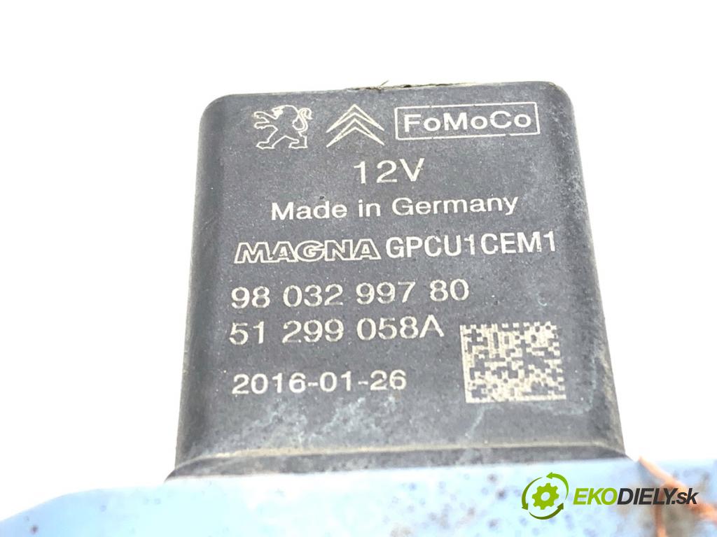 PEUGEOT 208 I liftback 2016 55 kW 1.6 HDi / BlueHDi 75 1560 relé svíček žhavení 9803299780 (Relé)