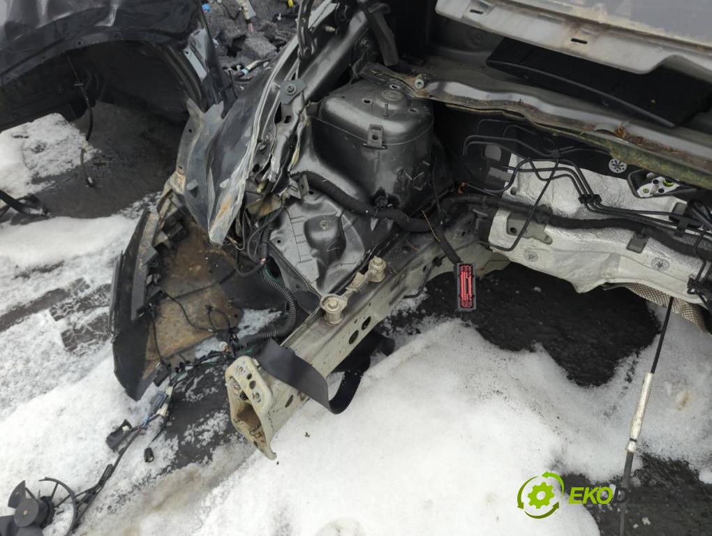 FORD ECOSPORT SUV 2018 92 kW 1.0 EcoBoost 998 KAROSERIA ČTVRŤÁK blatník práh střecha PODŁUŻNICA