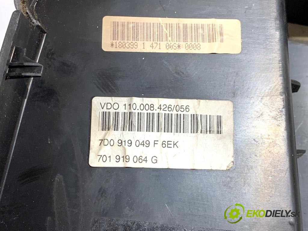 VW TRANSPORTER T4 Autobus 1995 57 kW 2.4 D 2370 Prístrojovka 701919064G (Prístrojová doska)