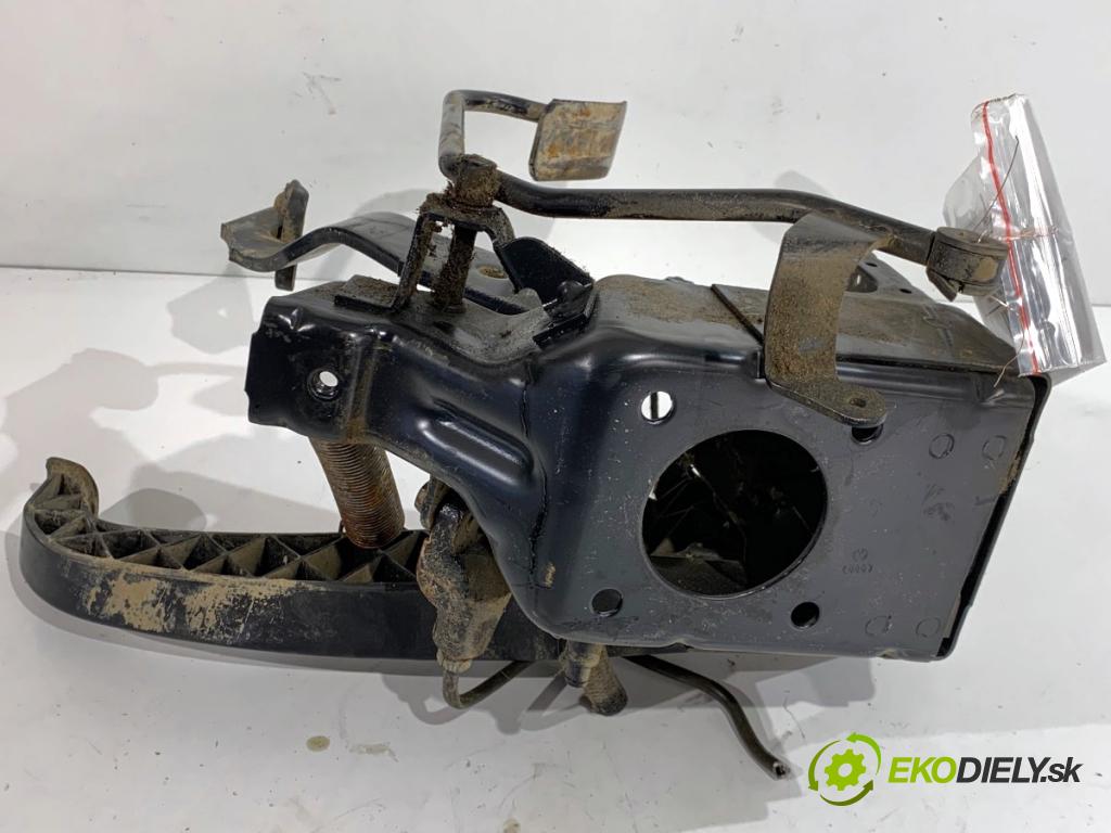 VW TRANSPORTER T4 Autobus 1995 57 kW 2.4 D 2370 PEDÁL: 701721315B (Potenciometer plynového pedálu)