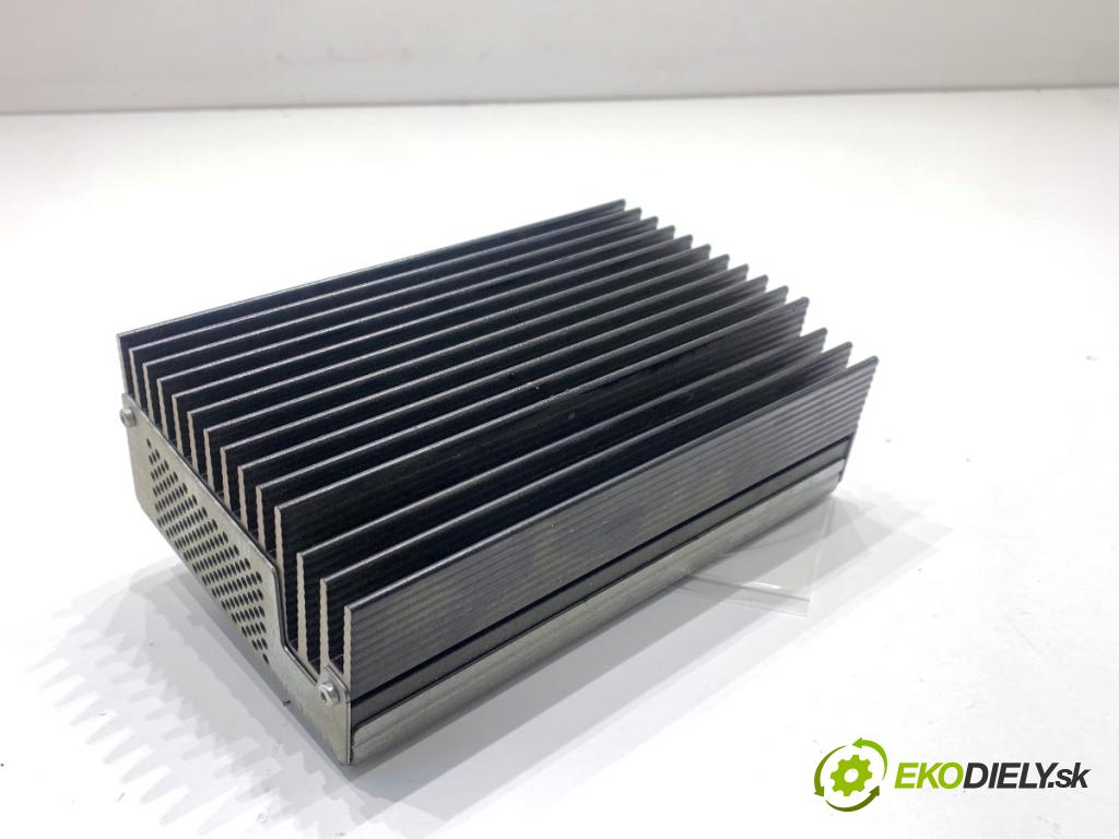 BMW E71 SUV 2008 225 kW xDrive 35 i 2979 Zosilňovač 9133913 (Zosilňovač)