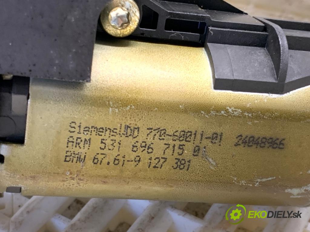 BMW E71 SUV 2008 225 kW xDrive 35 i 2979 střešní okno 9127381 (Sklo karoserie)