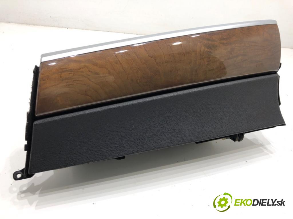 BMW E71 SUV 2008 225 kW xDrive 35 i 2979 přihrádka kastlík spolujezdce 9177780 (Přihrádka (kastlík))