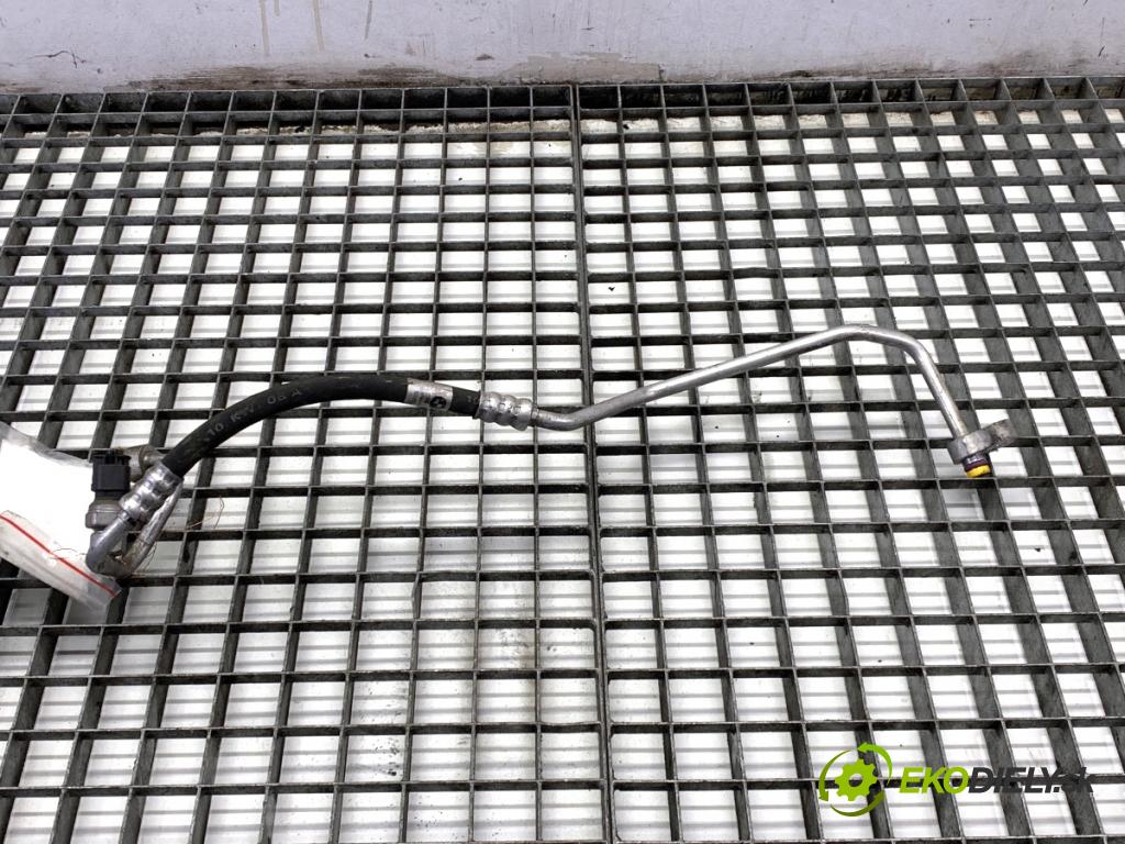 BMW E71 SUV 2008 225 kW xDrive 35 i 2979 rúrka klimatizácie 6945726 (Rúrka klimatizácie)