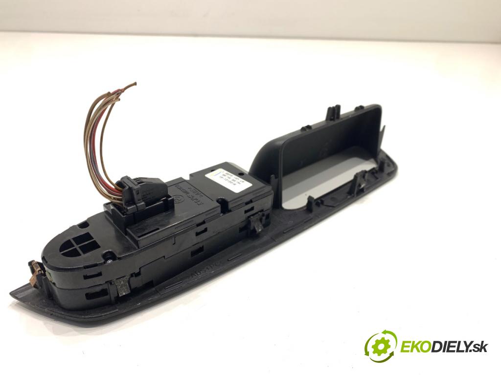 BMW E71 SUV 2008 225 kW xDrive 35 i 2979 Prepínač okien 7137137 (Prepínacie páčky pod volantom)