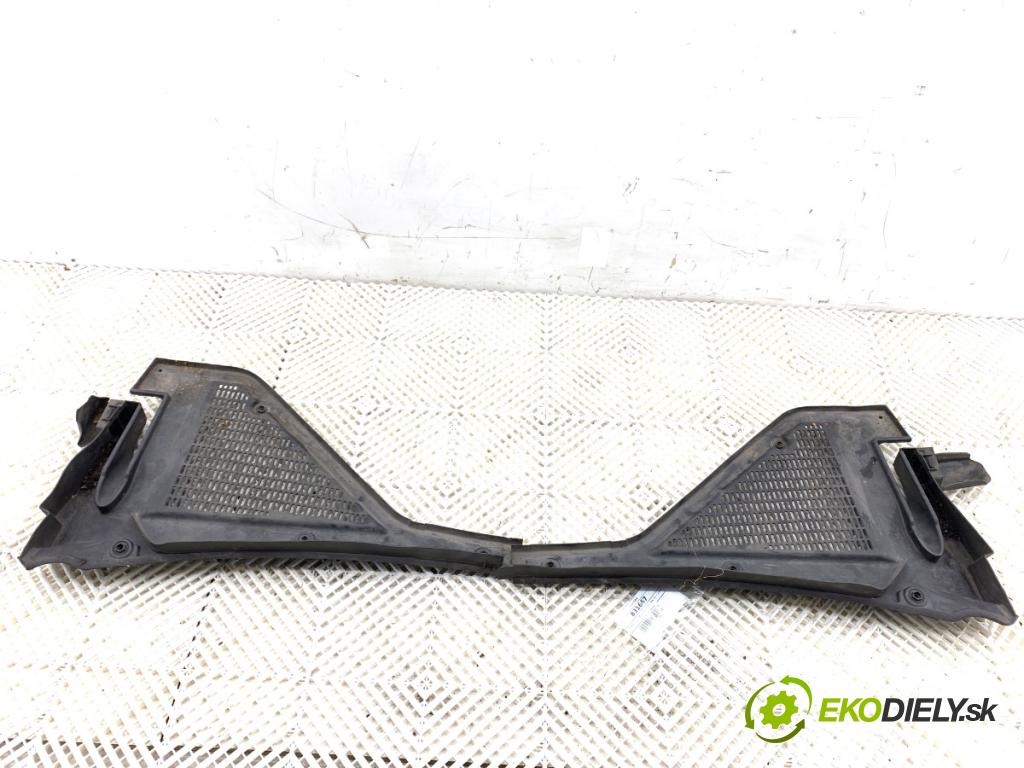 BMW E71 SUV 2008 225 kW xDrive 35 i 2979 Torpédo, plast pod čelné okno 10834110 (Torpédo (plast pod čelným sklom))