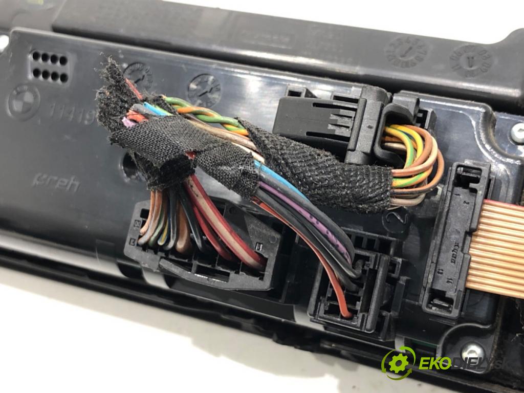 BMW E71 SUV 2008 225 kW xDrive 35 i 2979 Panel ovládania kúrenia 9165683 (Prepínacie páčky pod volantom)