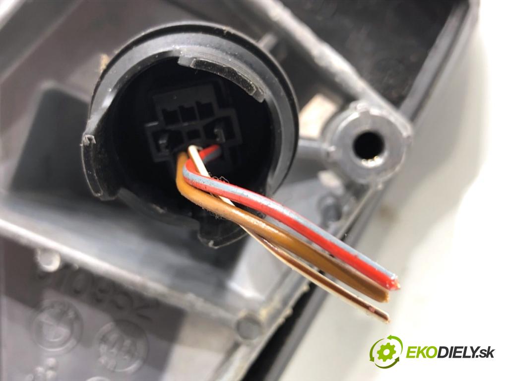 BMW E71 SUV 2008 225 kW xDrive 35 i 2979 zpětné zrcátko pravý