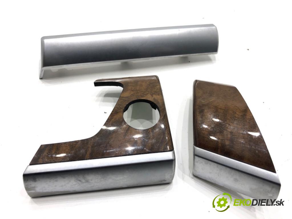 BMW E71 SUV 2008 225 kW xDrive 35 i 2979 lišty kryt  (Lišta)