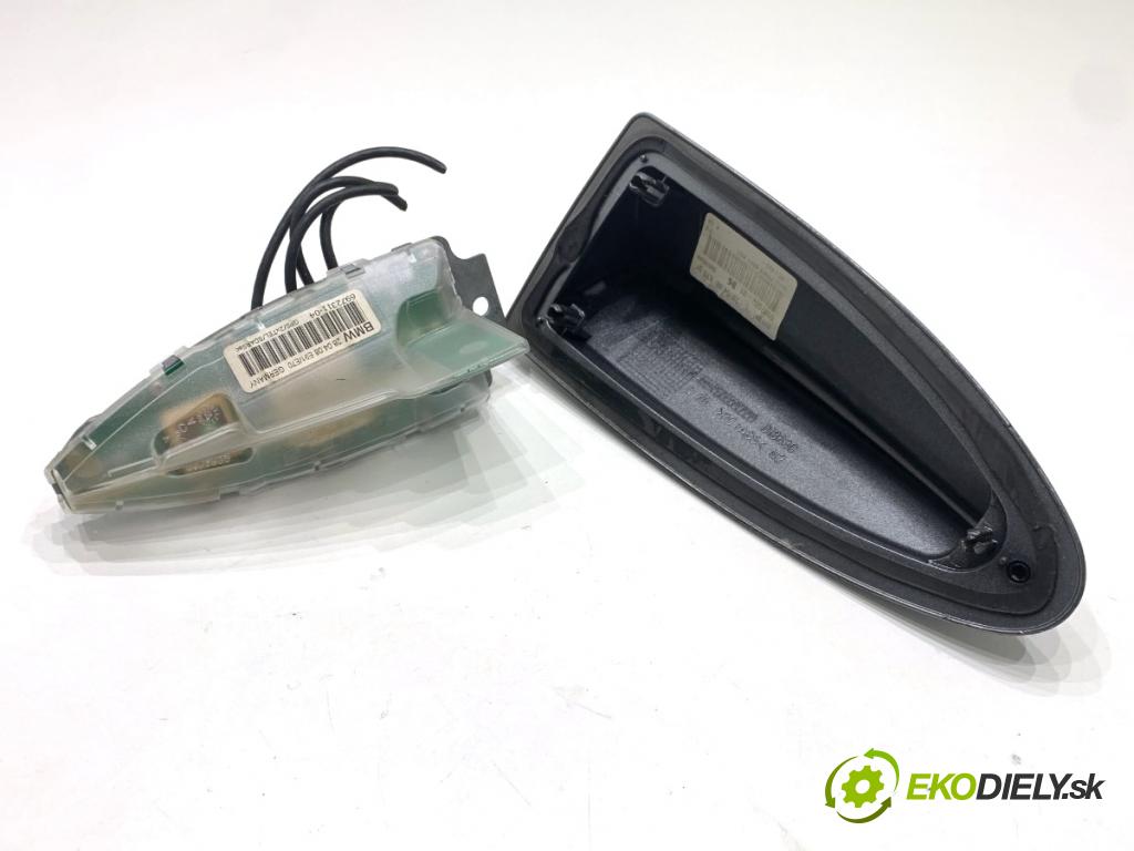 BMW E71 SUV 2008 225 kW xDrive 35 i 2979 ANTENA 1682752