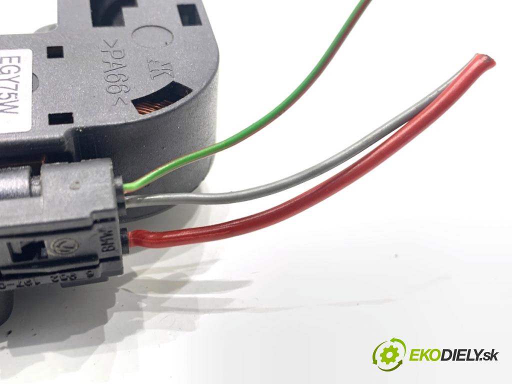 BMW E71 SUV 2008 225 kW xDrive 35 i 2979 svorka MINUS 9164357