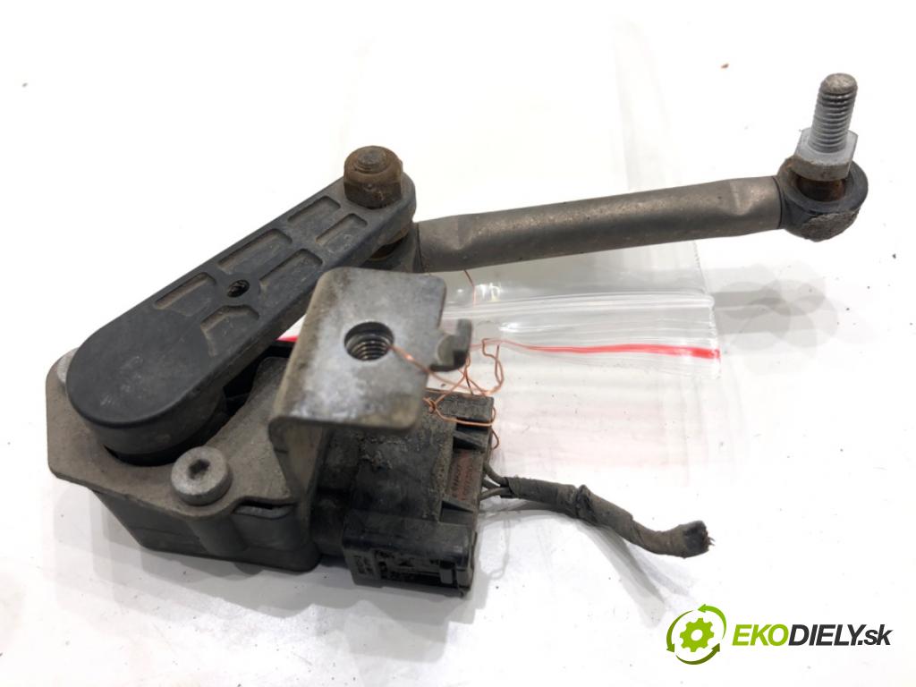 BMW E71 SUV 2008 225 kW xDrive 35 i 2979 Snímač XENON pravy predný 6778814