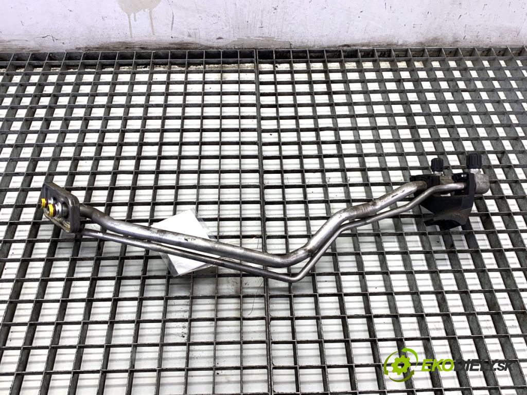 BMW E71 SUV 2008 225 kW xDrive 35 i 2979 rúrka klimatizácie 6945725 (Rúrka klimatizácie)