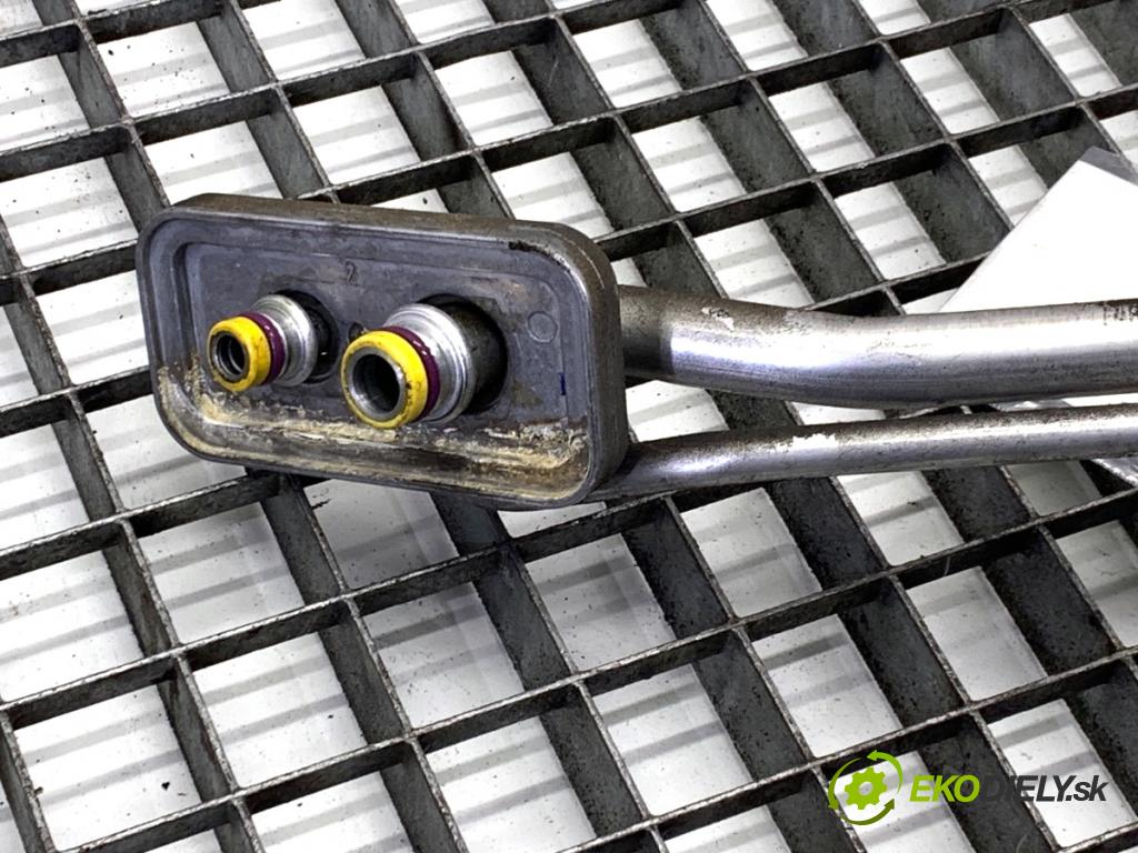 BMW E71 SUV 2008 225 kW xDrive 35 i 2979 rúrka klimatizácie 6945725 (Rúrka klimatizácie)