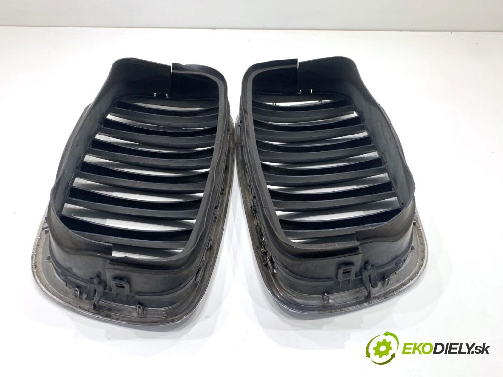 BMW E71 SUV 2008 225 kW xDrive 35 i 2979 mřížka maska mřížky pravá levá strana 7171396 7171395
