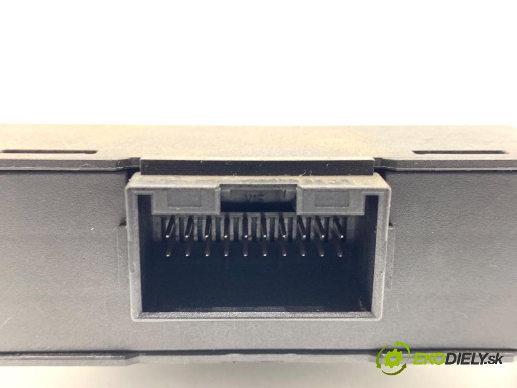 VW CADDY III Nadwozie pełne/minivan 2010 75 kW 1.6 TDI 1598 Modul GATEWAY 7N0907530
