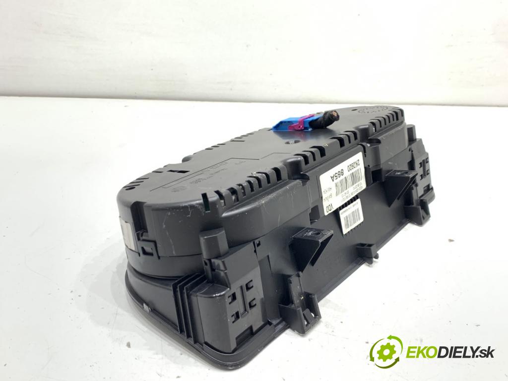 VW CADDY III Nadwozie pełne/minivan 2010 75 kW 1.6 TDI 1598 Prístrojovka 2K0920865A (Prístrojová doska)