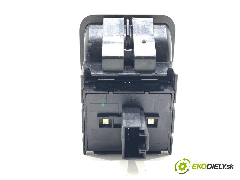 VW CADDY III Nadwozie pełne/minivan 2010 75 kW 1.6 TDI 1598 Prepínač okien 1T0959527 (Prepínacie páčky pod volantom)