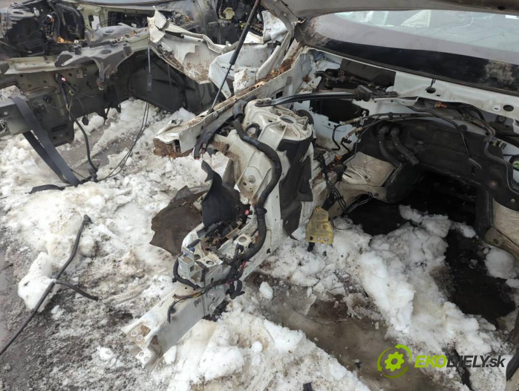 JAGUAR F-PACE SUV 2016 132 kW 2.0 TD4 AWD 1999 KAROSERIA ČTVRŤÁK blatník práh střecha PODŁUŻNICA