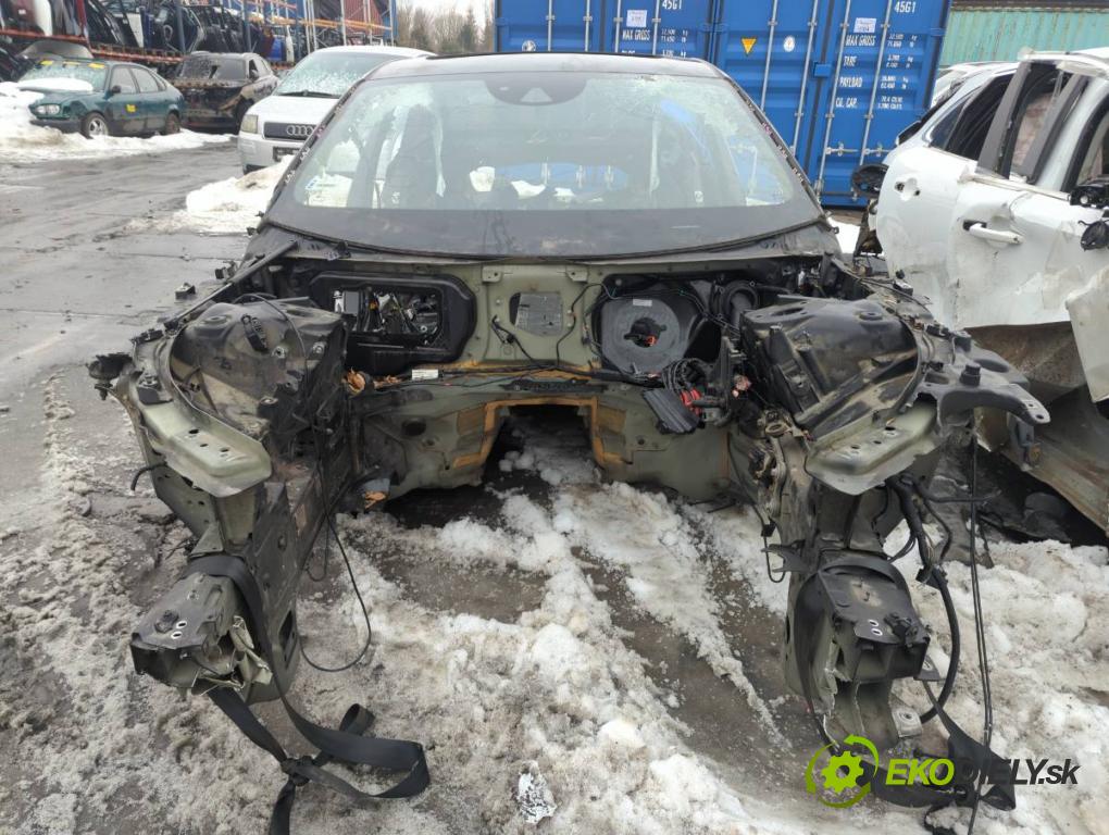 VOLVO S90 II sedan 2019 223 kW T8 Hybrid AWD 1969 KAROSERIA ČTVRŤÁK blatník práh střecha PODŁUŻNICA