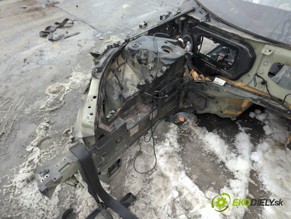 VOLVO S90 II sedan 2019 223 kW T8 Hybrid AWD 1969 KAROSERIA ČTVRŤÁK blatník práh střecha PODŁUŻNICA