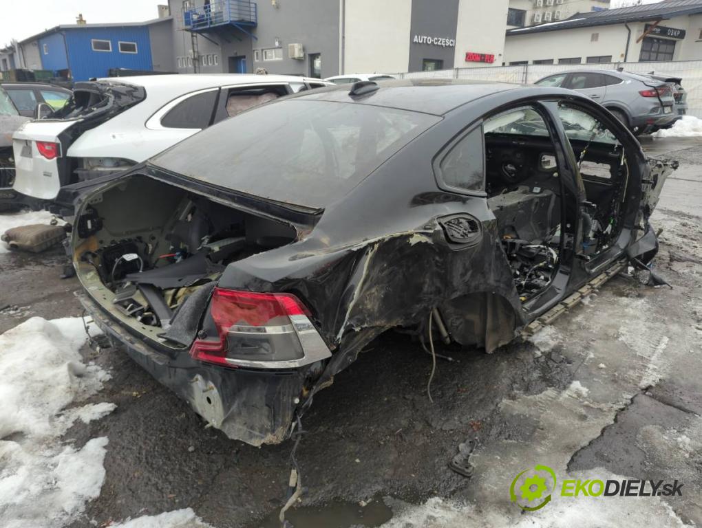 VOLVO S90 II sedan 2019 223 kW T8 Hybrid AWD 1969 KAROSERIA ČTVRŤÁK blatník práh střecha PODŁUŻNICA