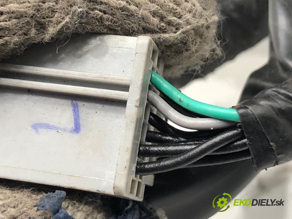 FORD ECOSPORT SUV 2018 92 kW 1.0 EcoBoost 998 Spätné zrkadlo pravy