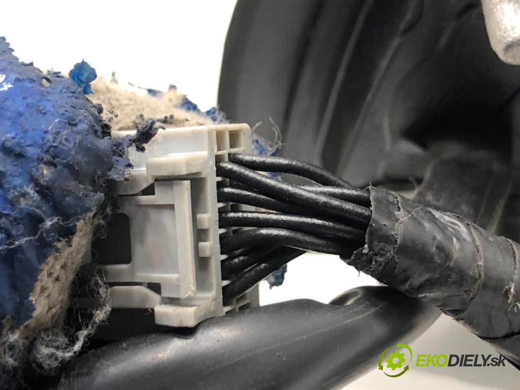 FORD ECOSPORT SUV 2018 92 kW 1.0 EcoBoost 998 Spätné zrkadlo pravy