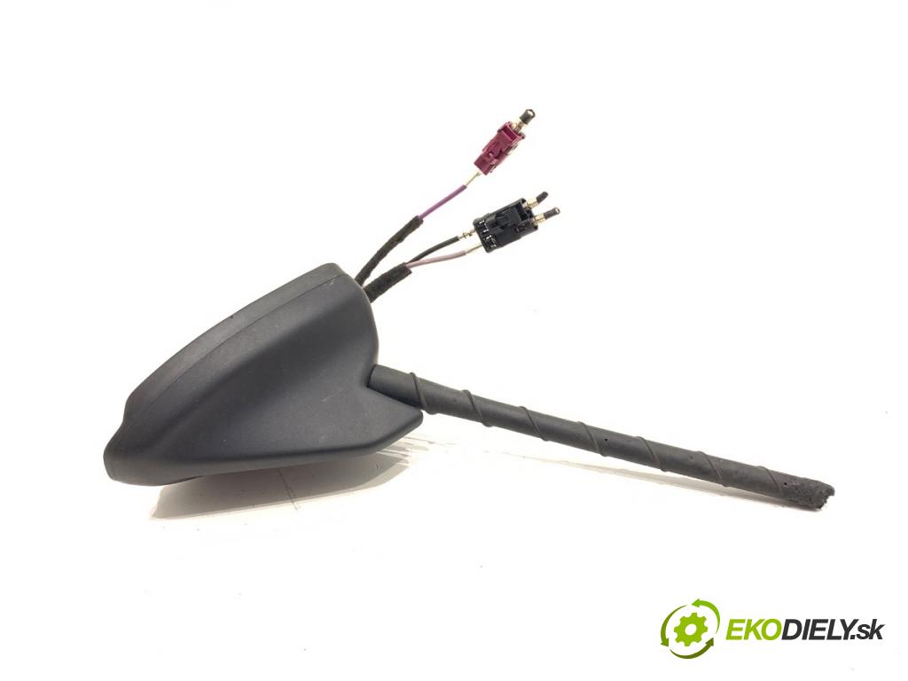 FORD ECOSPORT SUV 2018 92 kW 1.0 EcoBoost 998 ANTENA GN15-19G461-GD