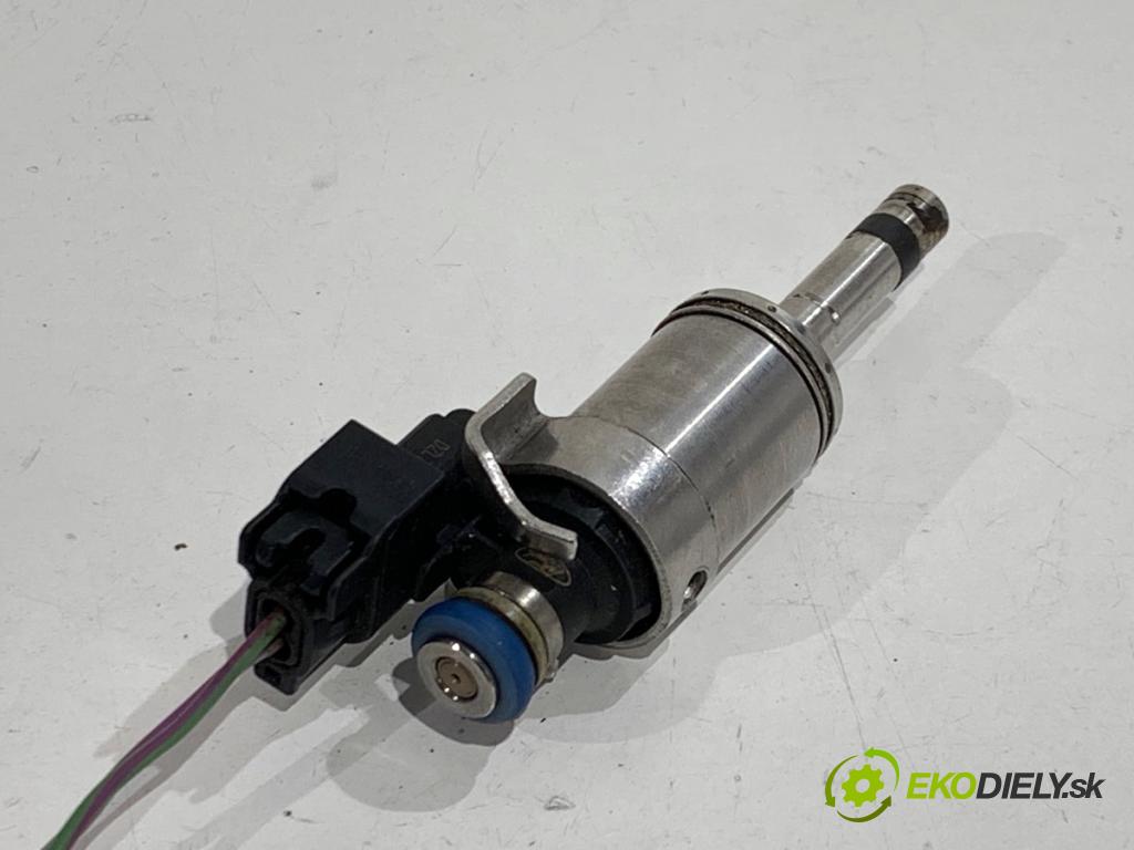 FORD ECOSPORT SUV 2018 92 kW 1.0 EcoBoost 998 vstrekovač 0261500718 (Vstrekovač paliva)