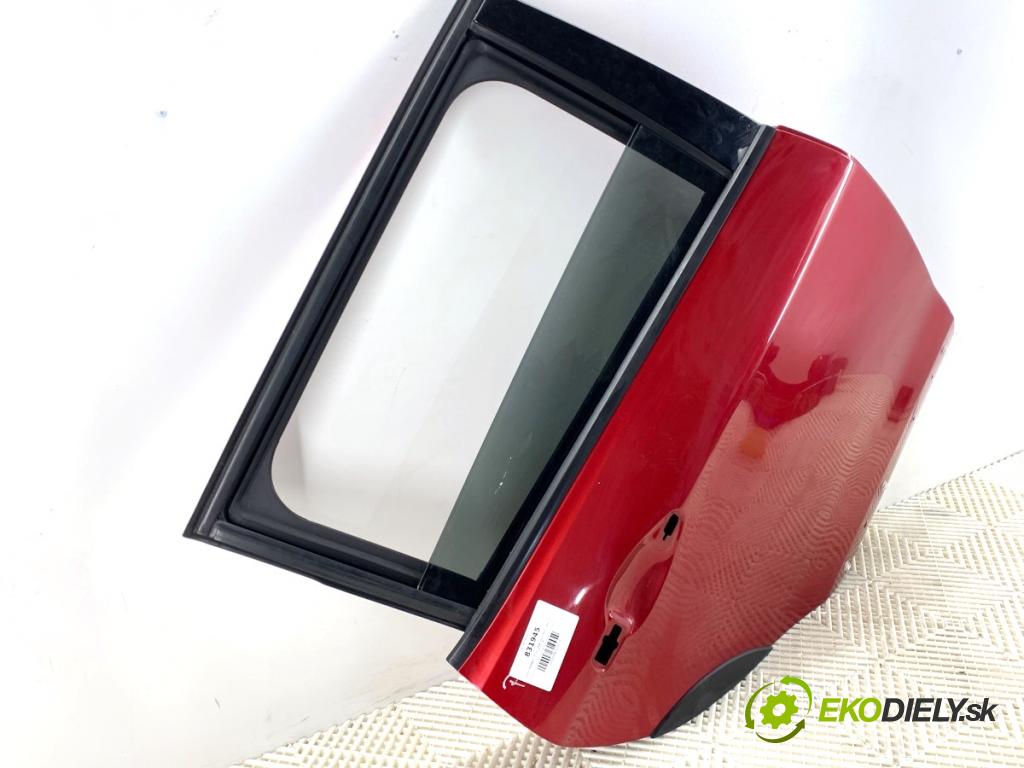 PEUGEOT 2008 I SUV 2018 81 kW 1.2 THP 110 / PureTech 110 1199 Dvere pravy zad LQV